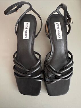 Steve Madden Abagail Black Strappy Square-Toe Ankle Strap Sandals
